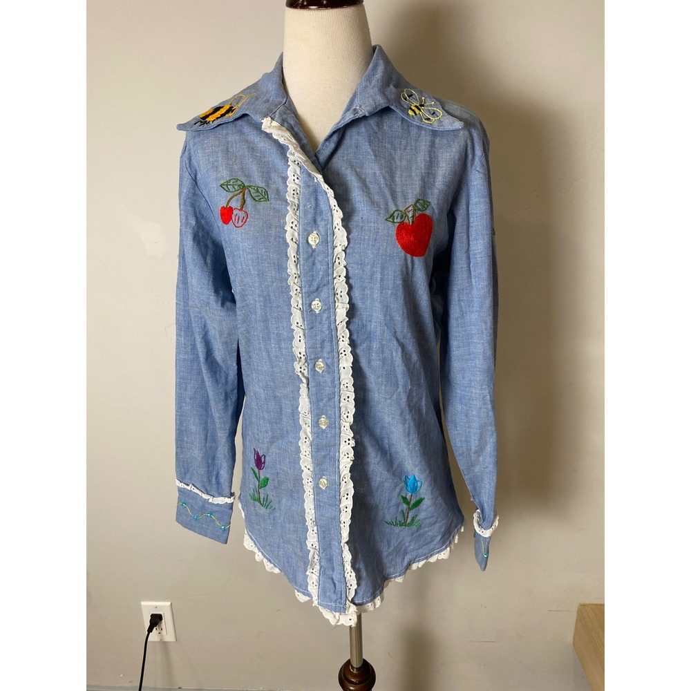 Vintage 70's Embroidered Chambray Lace Trim Shirt Blue Cottagecore Fruit Top